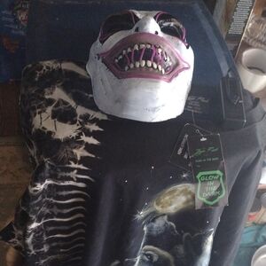 Glow in the Dark Lighted Skeleton  Mask&Glow In The Dark Wolf 🐺 T